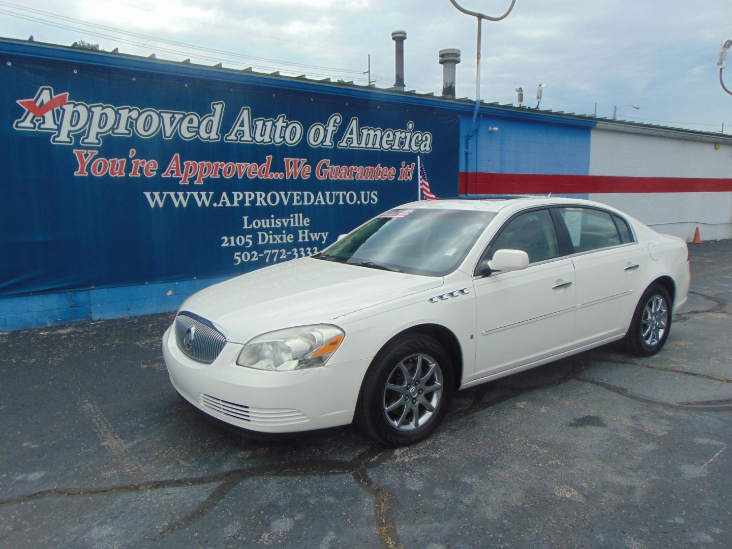 2007 White Buick Lucerne (1G4HR57Y57U) with an V6 3.8 Liter engine, Automatic transmission, located at 2105 Dixie Hwy, Louisville, KY, 40210, (502) 772-3333, 38.220932, -85.795441 - Photo#1