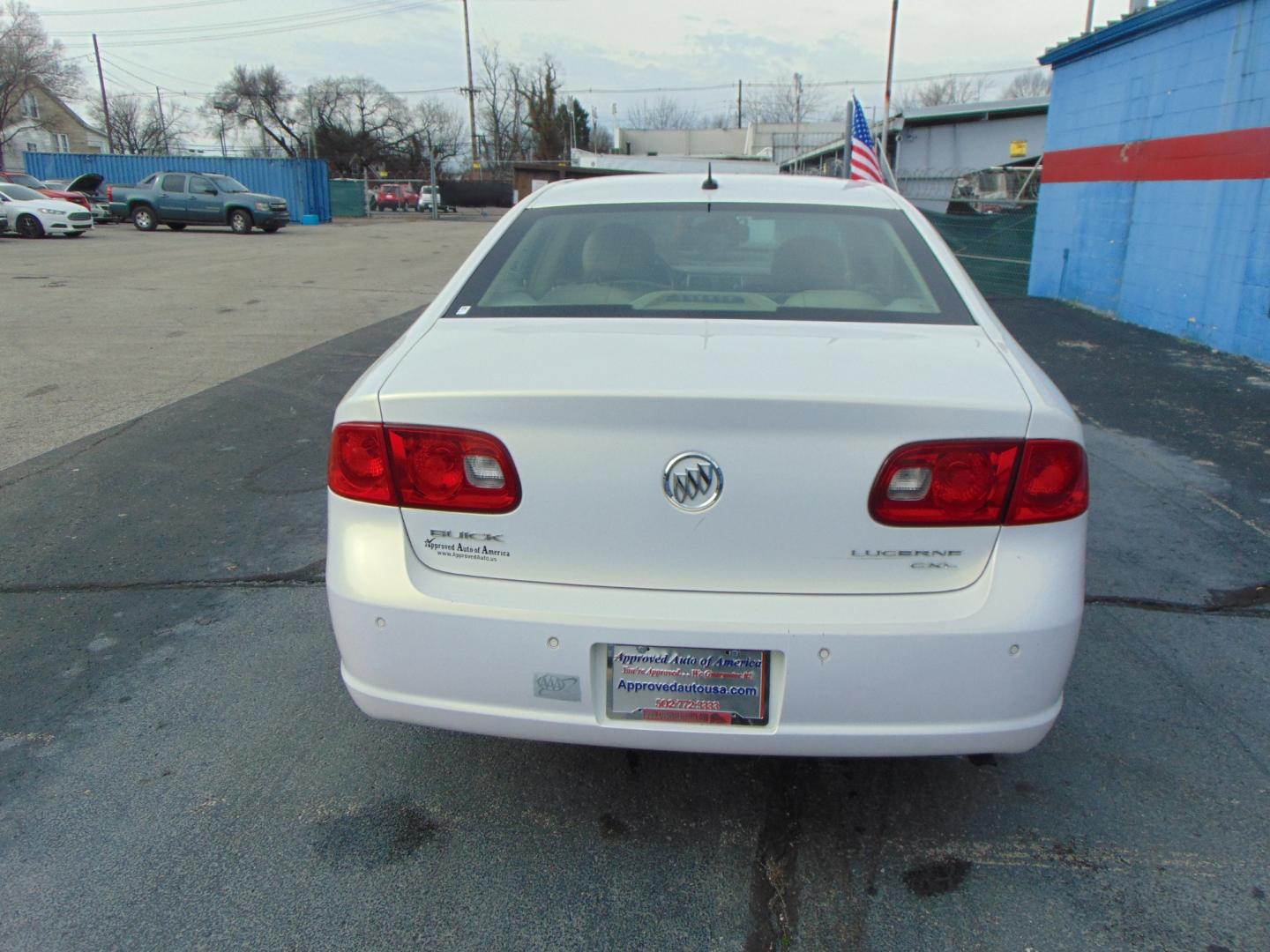 2006 Buick Lucerne (1G4HD57266U) with an V6 3.8 Liter engine, Automatic transmission, located at 2105 Dixie Hwy, Louisville, KY, 40210, (502) 772-3333, 38.220932, -85.795441 - Photo#7