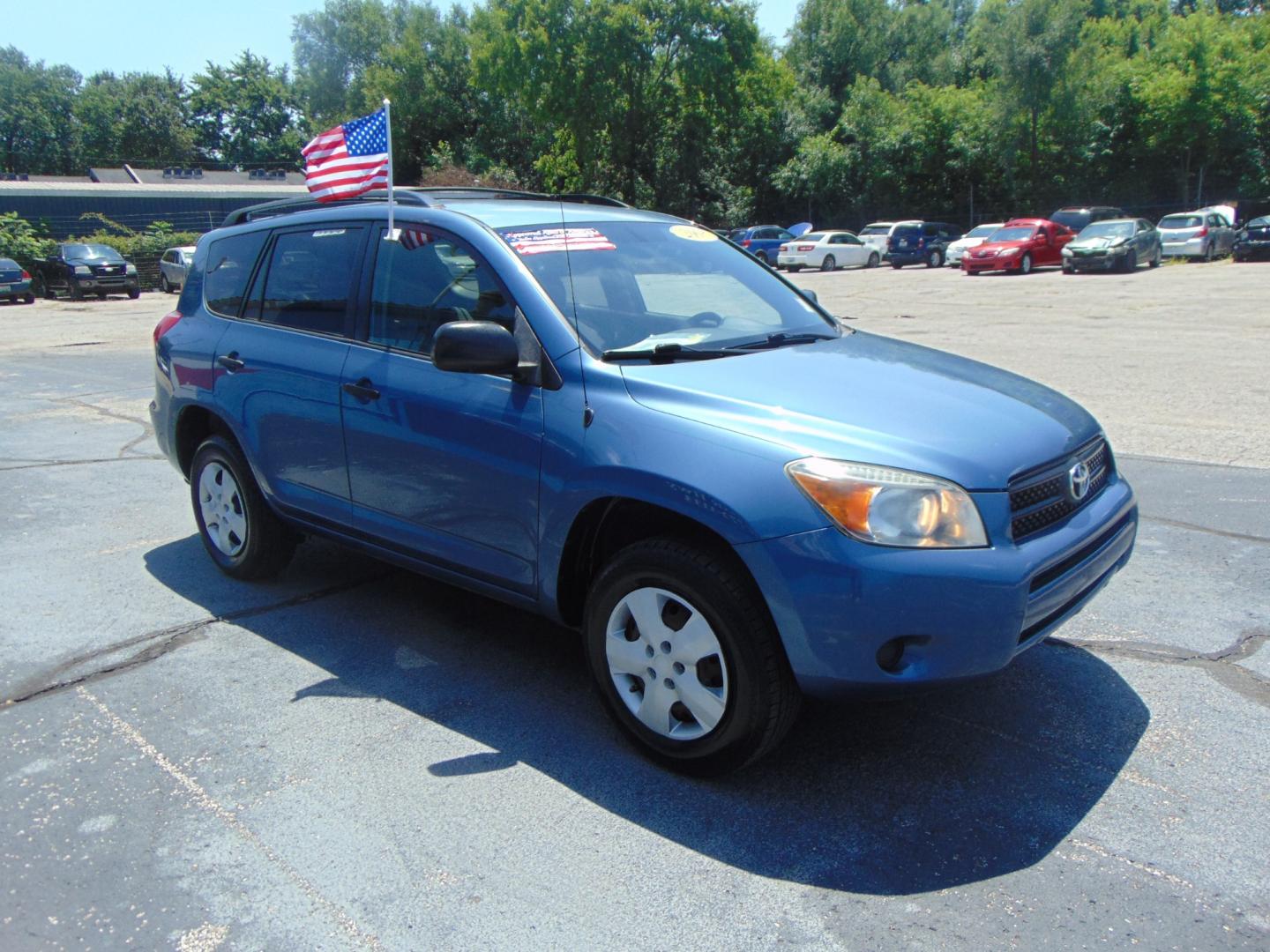 2008 Blue Toyota RAV4 (JTMZD33V386) with an 4-Cyl 2.4 Liter engine, Automatic, 4-Spd transmission, located at 2105 Dixie Hwy, Louisville, KY, 40210, (502) 772-3333, 38.220932, -85.795441 - We're Kentuckiana's Number 1 Buy Here Pay Here and 2nd chance finance dealership! Conveniently located in central Louisville, Kentucky and right across the Ohio river from Southern Indiana we strive to provide clean dependable used cars, trucks, vans and SUV’s with affordable down payments and pay - Photo#16