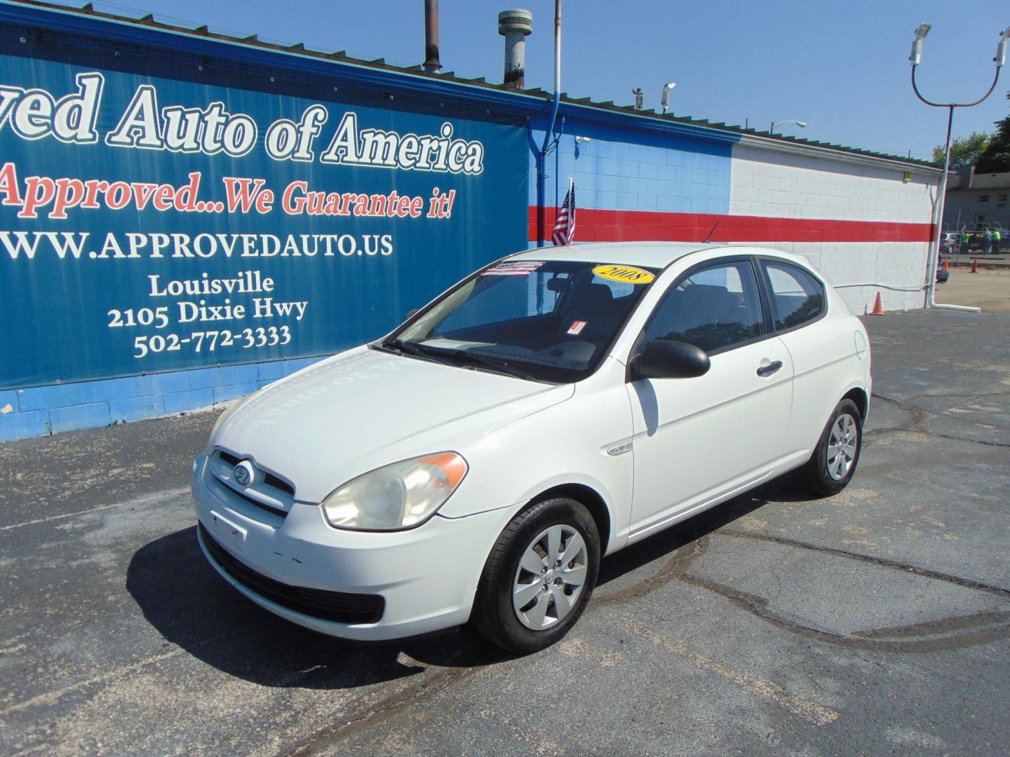 2008 White Hyundai Accent (KMHCM36C88U) with an 4-Cyl 1.6 Liter engine, Automatic, 4-Spd w/Overdrive transmission, located at 2105 Dixie Hwy, Louisville, KY, 40210, (502) 772-3333, 38.220932, -85.795441 - Unable to interpret response, please check raw response - Photo#1