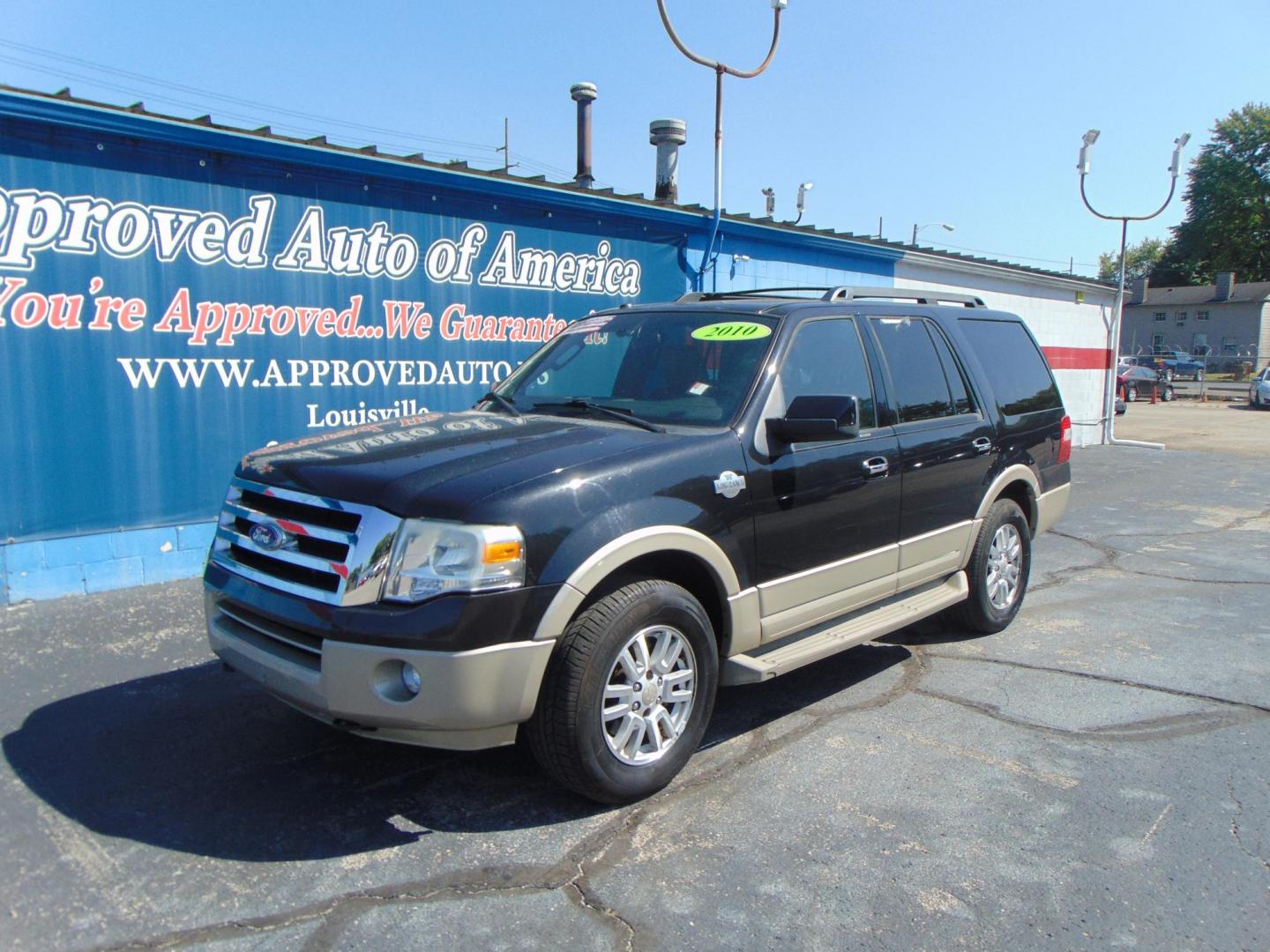 2010 Black Ford Expedition (1FMJU1J51AE) with an V8 Flex Fuel 5.4 Liter engine, Automatic, 6-Spd w/Overdrive transmission, located at 2105 Dixie Hwy, Louisville, KY, 40210, (502) 772-3333, 38.220932, -85.795441 - Photo#1