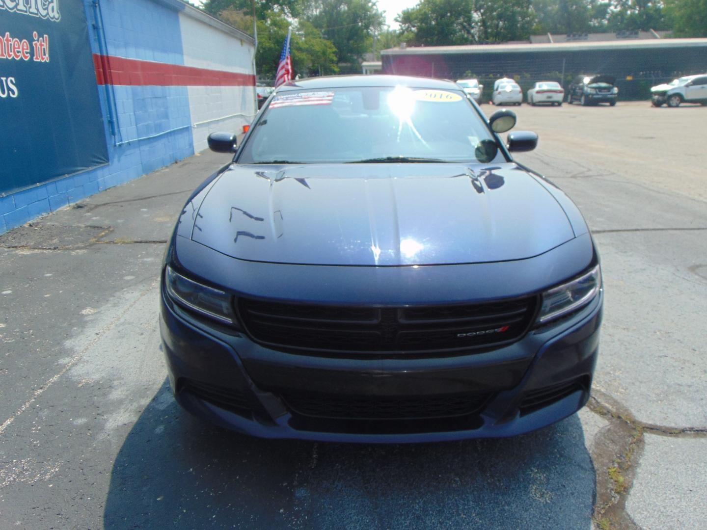 2015 Blue Dodge Charger (2C3CDXAG4FH) , located at 2105 Dixie Hwy, Louisville, KY, 40210, (502) 772-3333, 38.220932, -85.795441 - Unable to interpret response, please check raw response - Photo#2