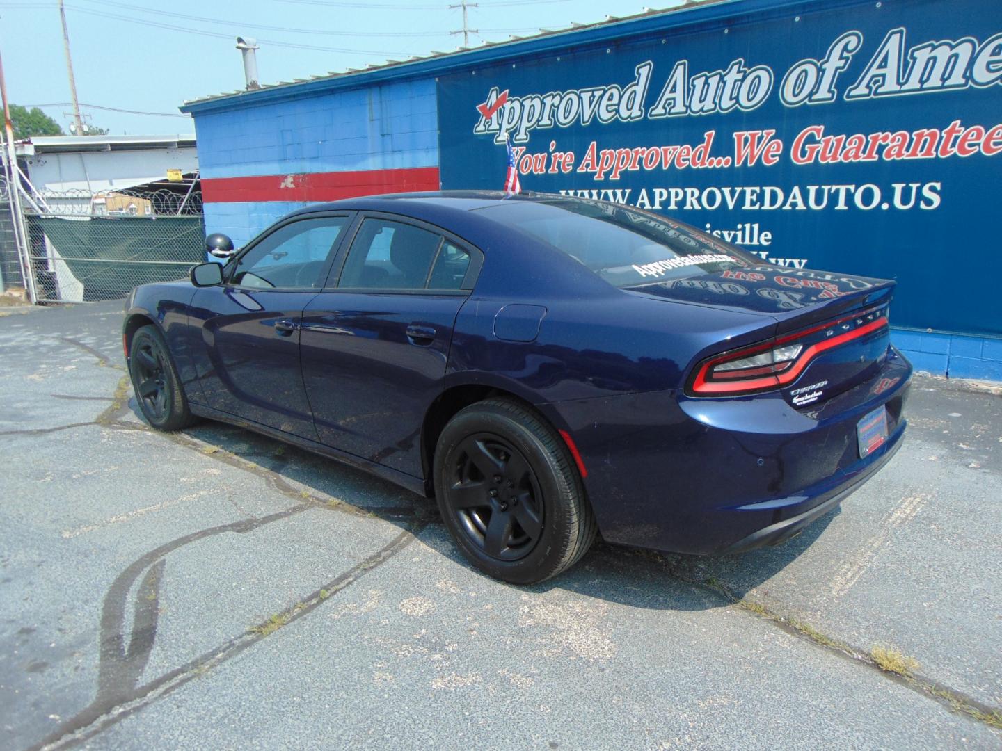 2015 Blue Dodge Charger (2C3CDXAG4FH) , located at 2105 Dixie Hwy, Louisville, KY, 40210, (502) 772-3333, 38.220932, -85.795441 - Unable to interpret response, please check raw response - Photo#8