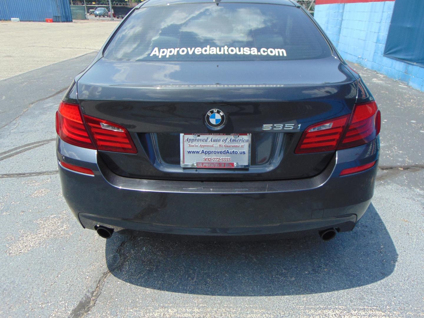 2012 Gray BMW 5 Series (WBAFR7C54CC) with an 6-Cyl Turbo 3.0 Liter engine, Auto 8-Spd Stptrnc Spt MM transmission, located at 2105 Dixie Hwy, Louisville, KY, 40210, (502) 772-3333, 38.220932, -85.795441 - We're Kentuckiana's Number 1 Buy Here Pay Here and 2nd chance finance dealership! Conveniently located in central Louisville, Kentucky and right across the Ohio river from Southern Indiana we strive to provide clean dependable used cars, trucks, vans and SUV’s with affordable down payments and pay - Photo#21