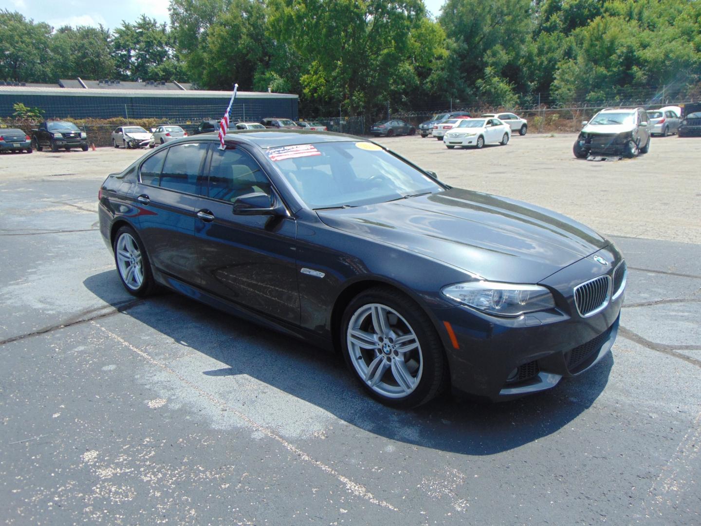 2012 Gray BMW 5 Series (WBAFR7C54CC) with an 6-Cyl Turbo 3.0 Liter engine, Auto 8-Spd Stptrnc Spt MM transmission, located at 2105 Dixie Hwy, Louisville, KY, 40210, (502) 772-3333, 38.220932, -85.795441 - We're Kentuckiana's Number 1 Buy Here Pay Here and 2nd chance finance dealership! Conveniently located in central Louisville, Kentucky and right across the Ohio river from Southern Indiana we strive to provide clean dependable used cars, trucks, vans and SUV’s with affordable down payments and pay - Photo#5