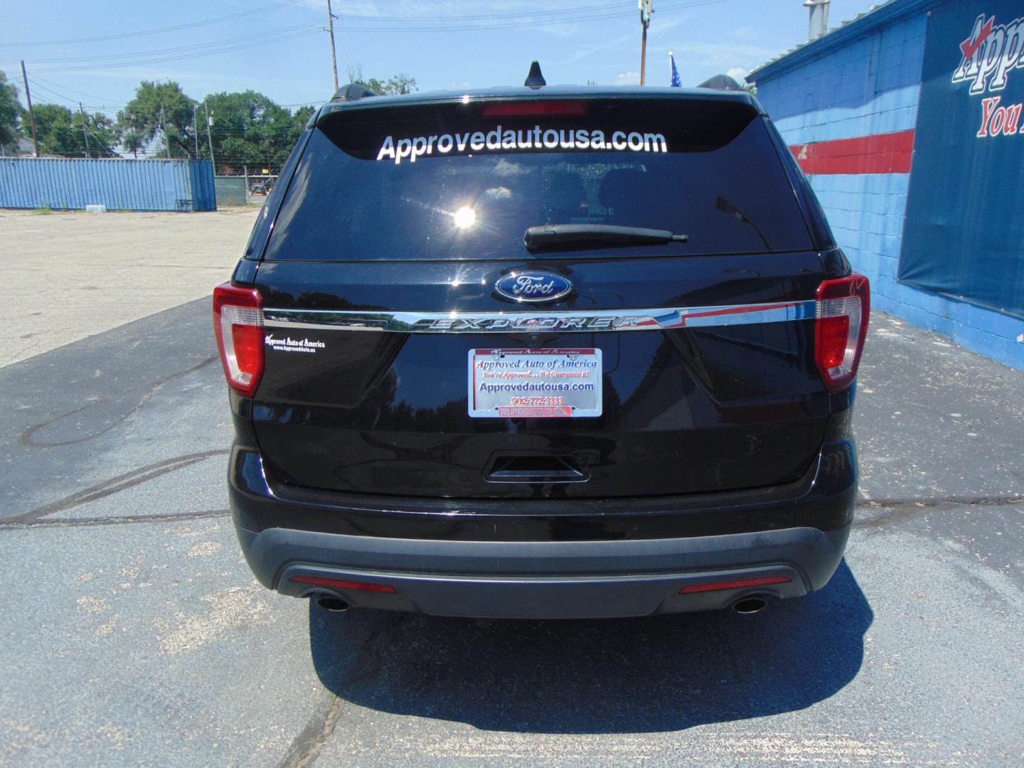 2017 Black Ford Explorer (1FM5K7B83HG) with an V6 3.5 Liter engine, Auto, 6-Spd SelectShift transmission, located at 2105 Dixie Hwy, Louisville, KY, 40210, (502) 772-3333, 38.220932, -85.795441 - We're Kentuckiana's Number 1 Buy Here Pay Here and 2nd chance finance dealership! Conveniently located in central Louisville, Kentucky and right across the Ohio river from Southern Indiana we strive to provide clean dependable used cars, trucks, vans and SUV’s with affordable down payments and pay - Photo#18