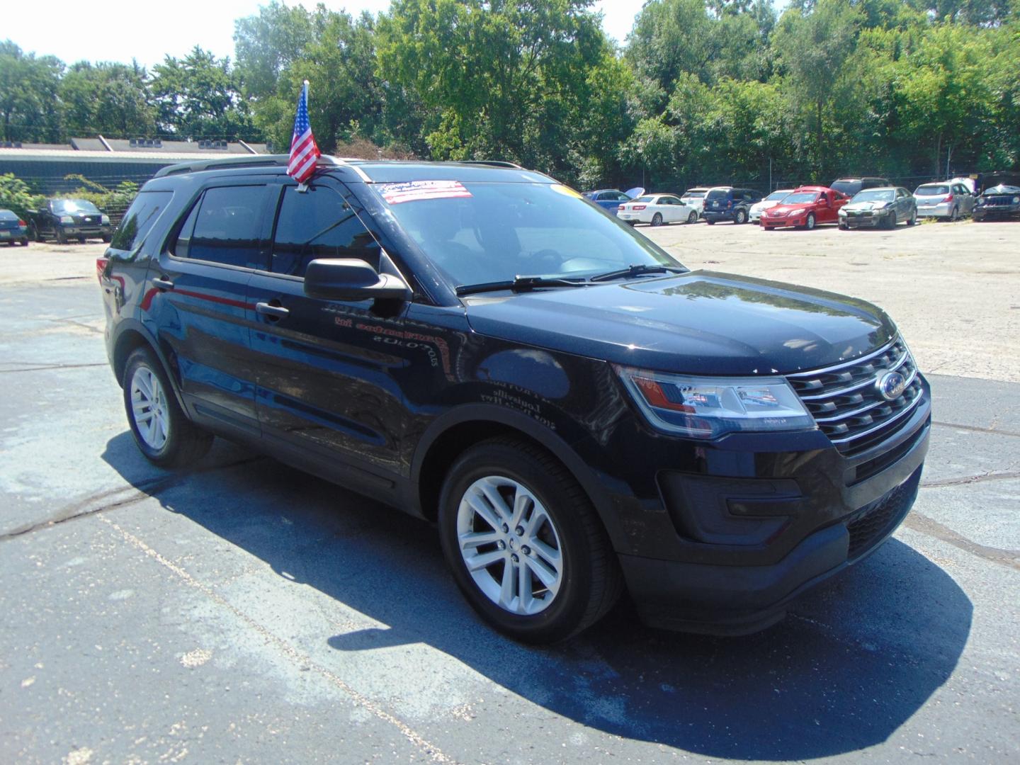 2017 Black Ford Explorer (1FM5K7B83HG) with an V6 3.5 Liter engine, Auto, 6-Spd SelectShift transmission, located at 2105 Dixie Hwy, Louisville, KY, 40210, (502) 772-3333, 38.220932, -85.795441 - We're Kentuckiana's Number 1 Buy Here Pay Here and 2nd chance finance dealership! Conveniently located in central Louisville, Kentucky and right across the Ohio river from Southern Indiana we strive to provide clean dependable used cars, trucks, vans and SUV’s with affordable down payments and pay - Photo#5