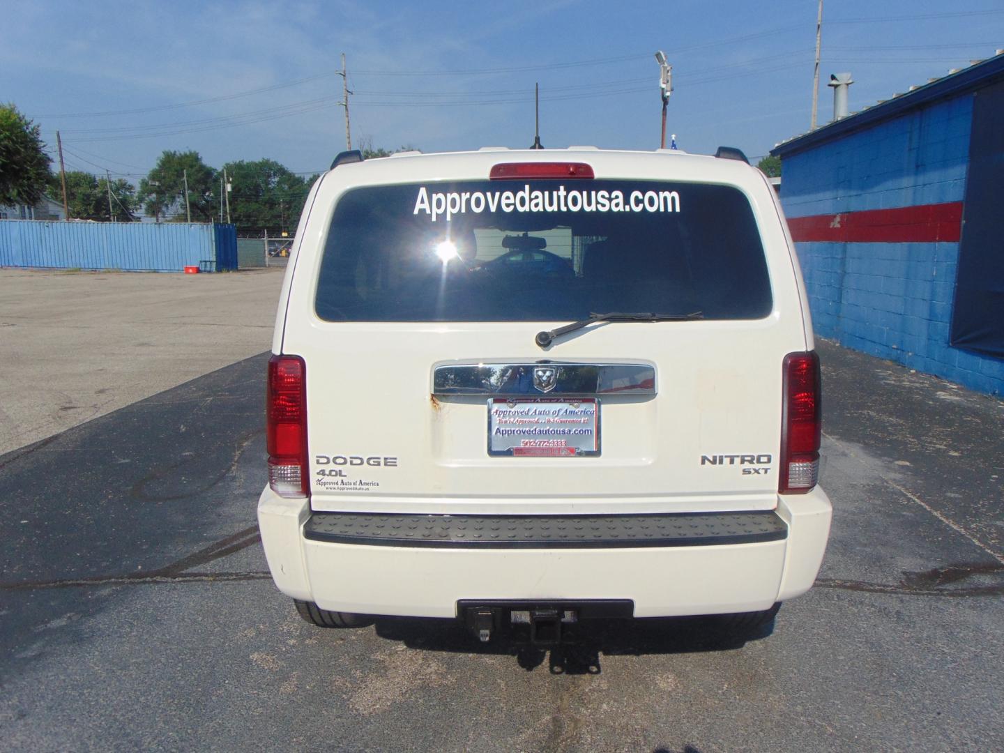 2010 White Dodge Nitro (1D4PU5GX6AW) with an V6 3.7 Liter engine, Automatic, 4-Spd w/Overdrive transmission, located at 2105 Dixie Hwy, Louisville, KY, 40210, (502) 772-3333, 38.220932, -85.795441 - We're Kentuckiana's Number 1 Buy Here Pay Here and 2nd chance finance dealership! Conveniently located in central Louisville, Kentucky and right across the Ohio river from Southern Indiana we strive to provide clean dependable used cars, trucks, vans and SUV’s with affordable down payments and pay - Photo#17