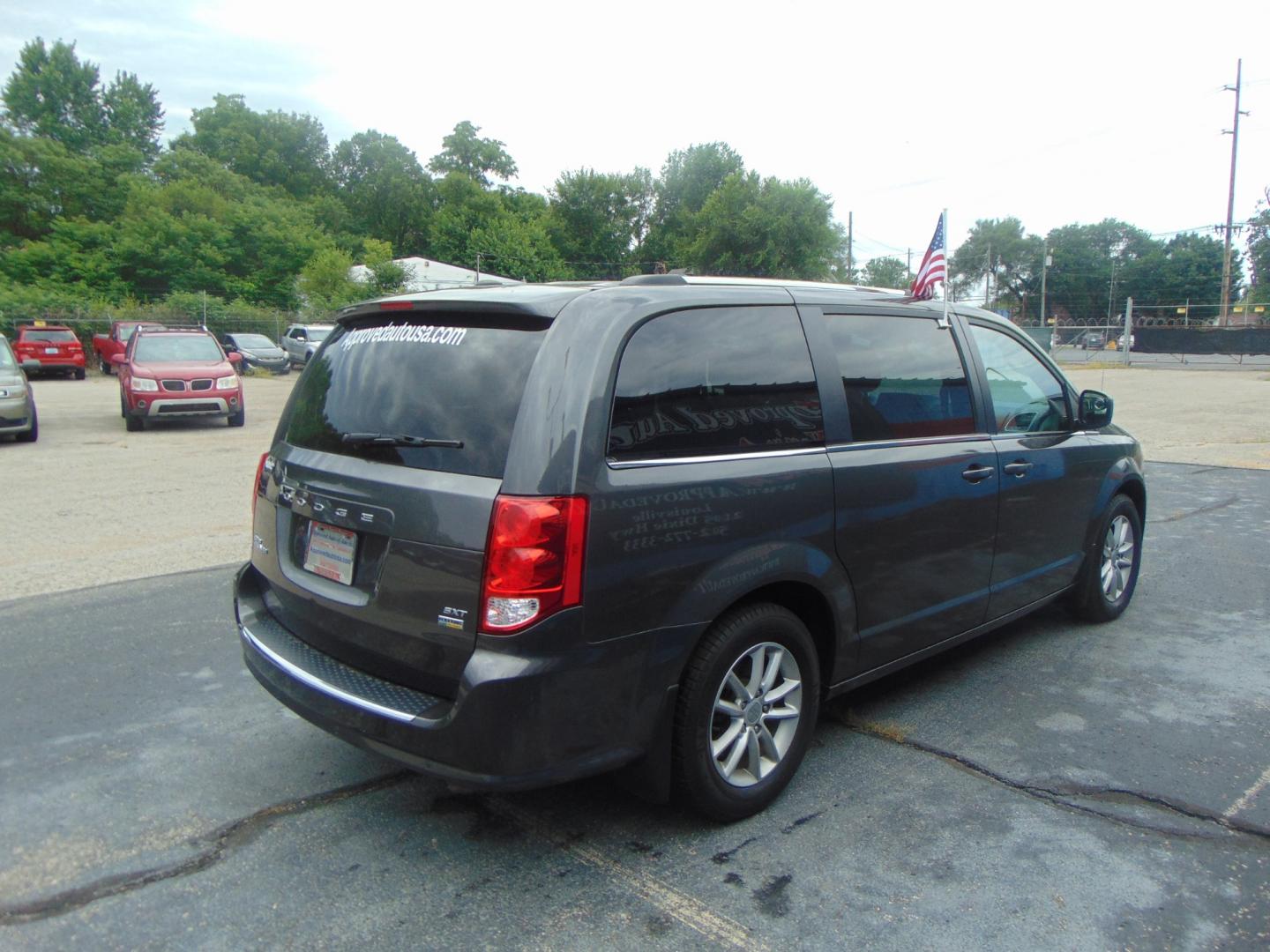 2019 Dodge Grand Caravan (2C4RDGCG8KR) , located at 2105 Dixie Hwy, Louisville, KY, 40210, (502) 772-3333, 38.220932, -85.795441 - Photo#4