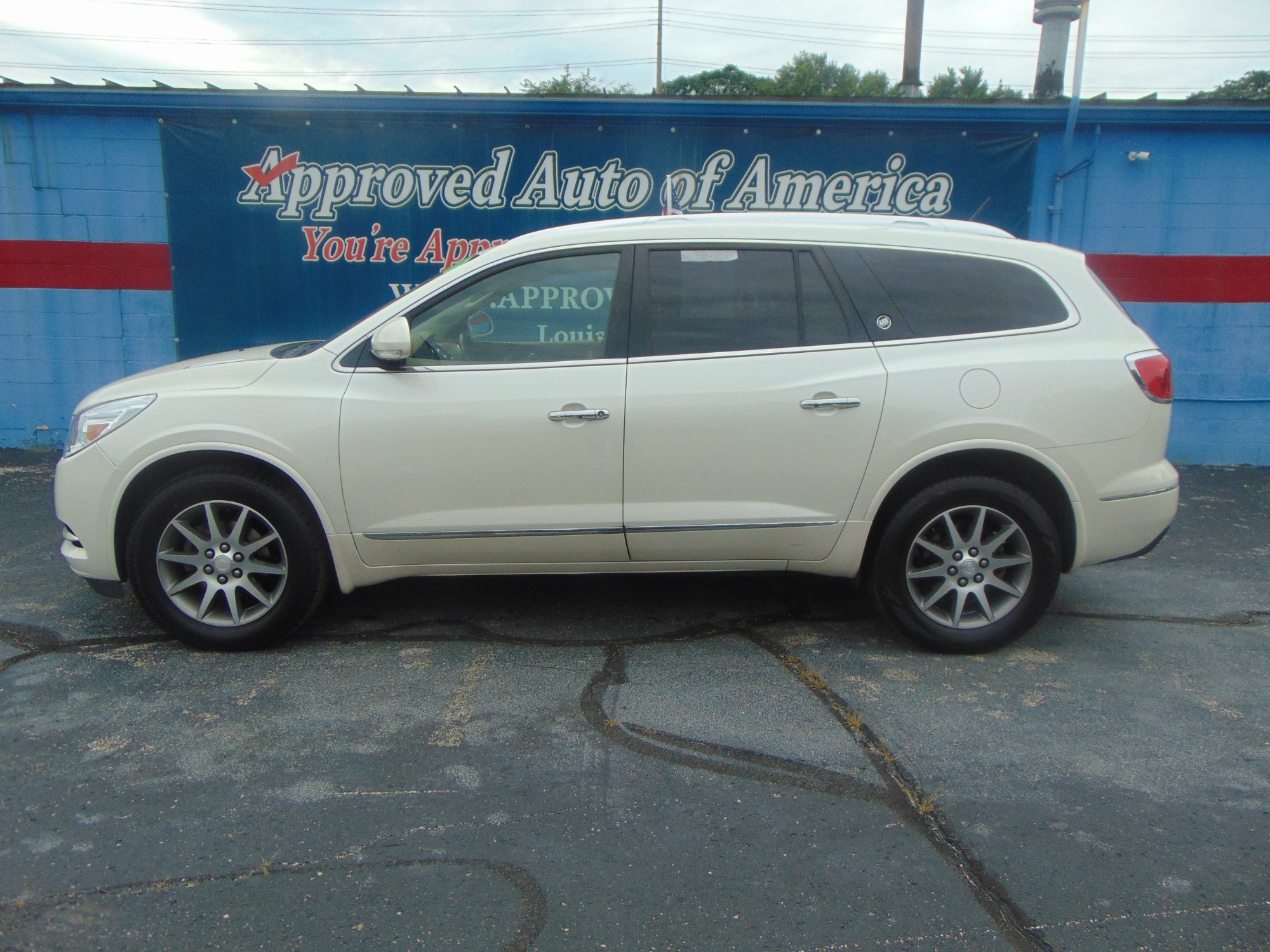photo of 2013 Buick Enclave Leather FWD