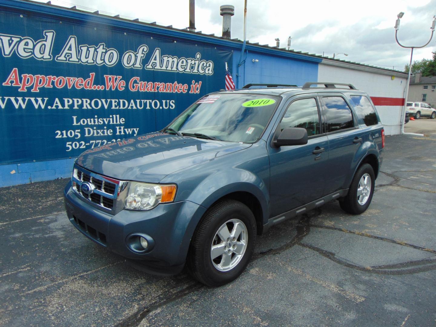 2010 Ford Escape (1FMCU0DG4AK) , located at 2105 Dixie Hwy, Louisville, KY, 40210, (502) 772-3333, 38.220932, -85.795441 - Photo#1