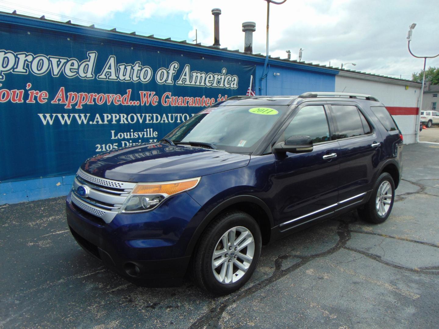 2011 Ford Explorer (1FMHK8D80BG) , located at 2105 Dixie Hwy, Louisville, KY, 40210, (502) 772-3333, 38.220932, -85.795441 - Photo#1