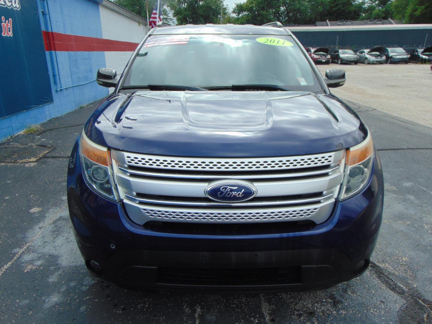 2011 Ford Explorer (1FMHK8D80BG) , located at 2105 Dixie Hwy, Louisville, KY, 40210, (502) 772-3333, 38.220932, -85.795441 - Photo#2