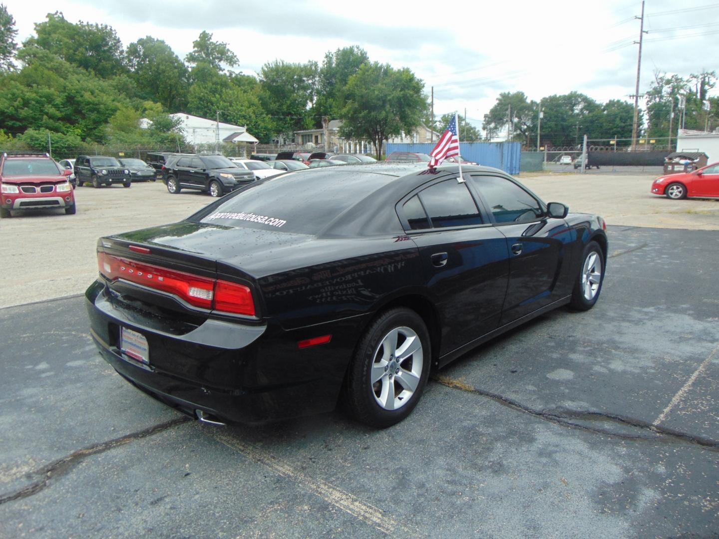 2013 Dodge Charger (2C3CDXBG7DH) , located at 2105 Dixie Hwy, Louisville, KY, 40210, (502) 772-3333, 38.220932, -85.795441 - Photo#4