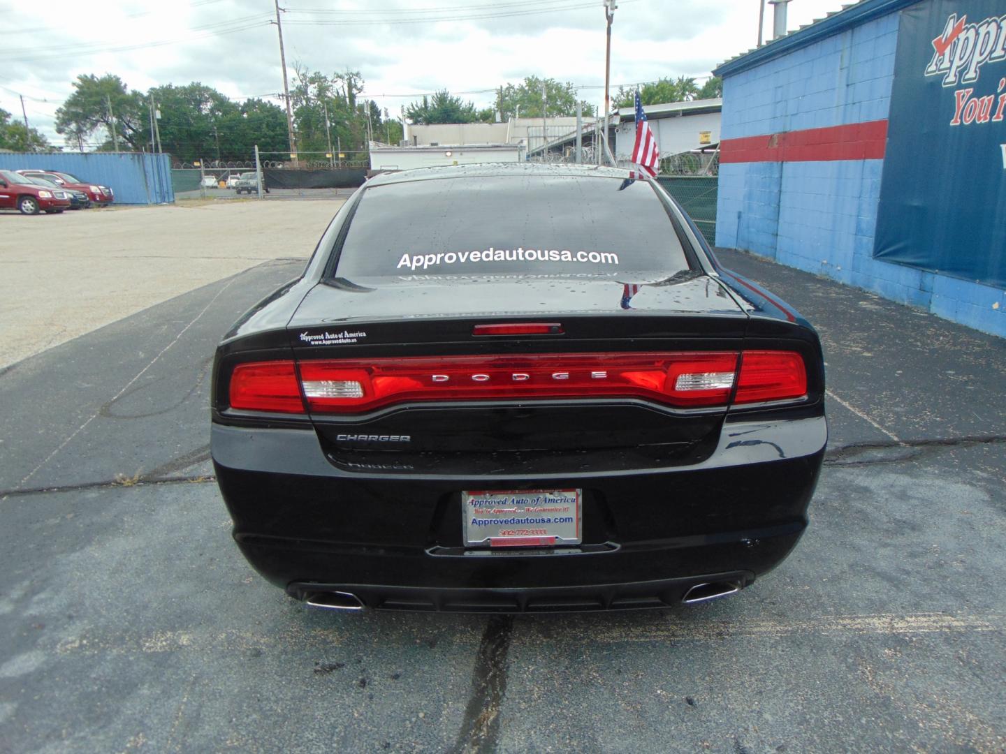 2013 Dodge Charger (2C3CDXBG7DH) , located at 2105 Dixie Hwy, Louisville, KY, 40210, (502) 772-3333, 38.220932, -85.795441 - Photo#5