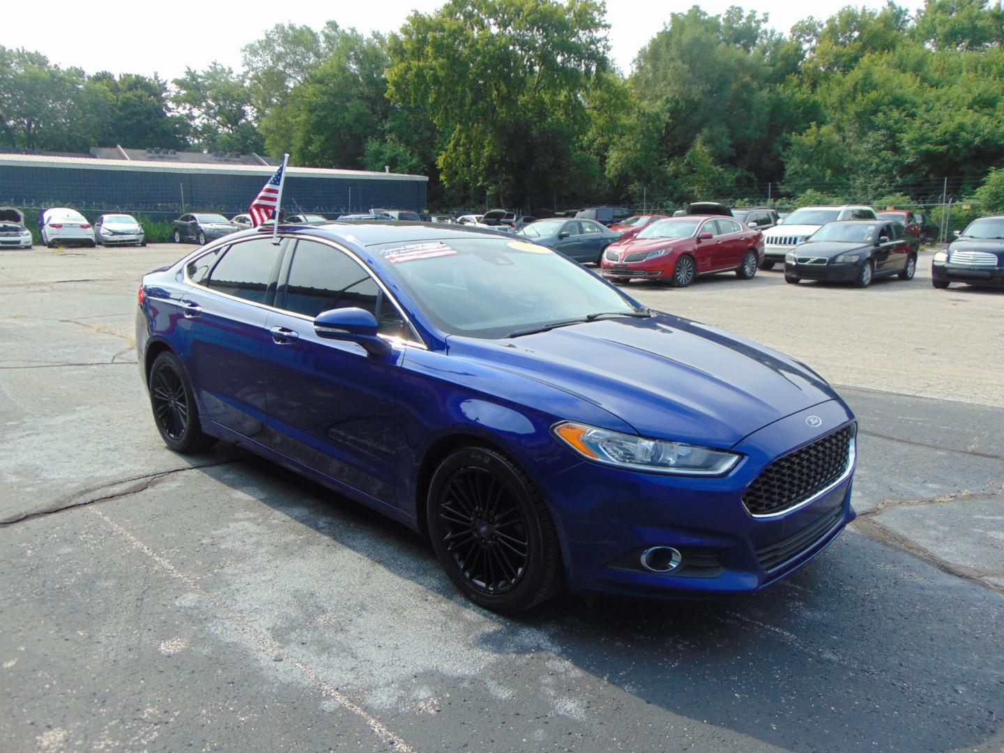 2014 Ford Fusion (3FA6P0HD4ER) , located at 2105 Dixie Hwy, Louisville, KY, 40210, (502) 772-3333, 38.220932, -85.795441 - Photo#3