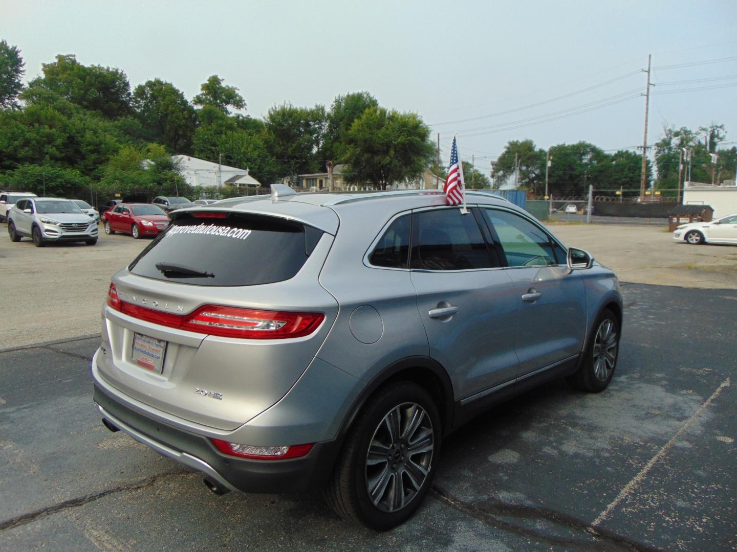 2016 Lincoln MKC (5LMCJ4D95GU) , located at 2105 Dixie Hwy, Louisville, KY, 40210, (502) 772-3333, 38.220932, -85.795441 - Photo#4