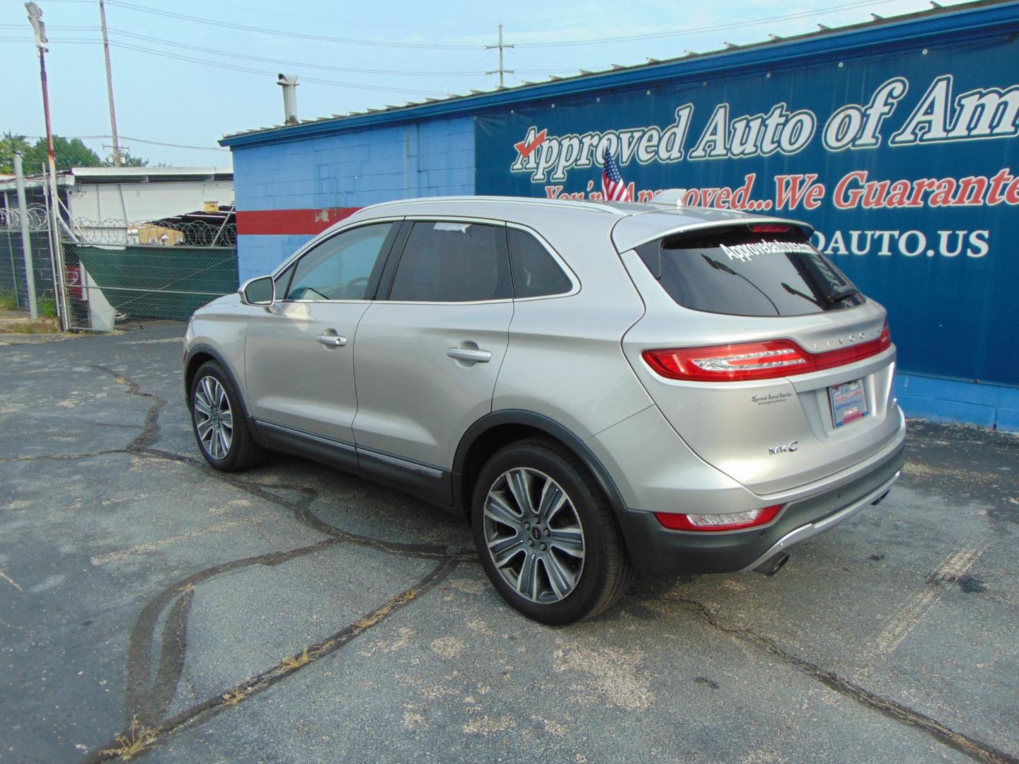 2016 Lincoln MKC (5LMCJ4D95GU) , located at 2105 Dixie Hwy, Louisville, KY, 40210, (502) 772-3333, 38.220932, -85.795441 - Photo#6