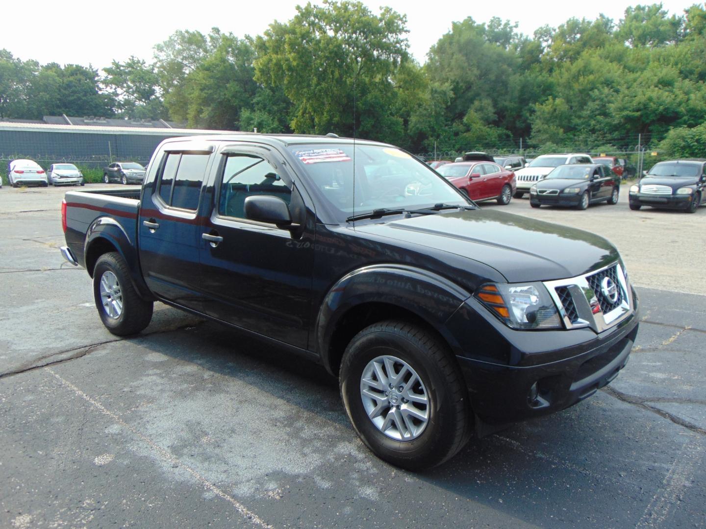 2016 Nissan Frontier (1N6AD0EV0GN) , located at 2105 Dixie Hwy, Louisville, KY, 40210, (502) 772-3333, 38.220932, -85.795441 - Photo#2