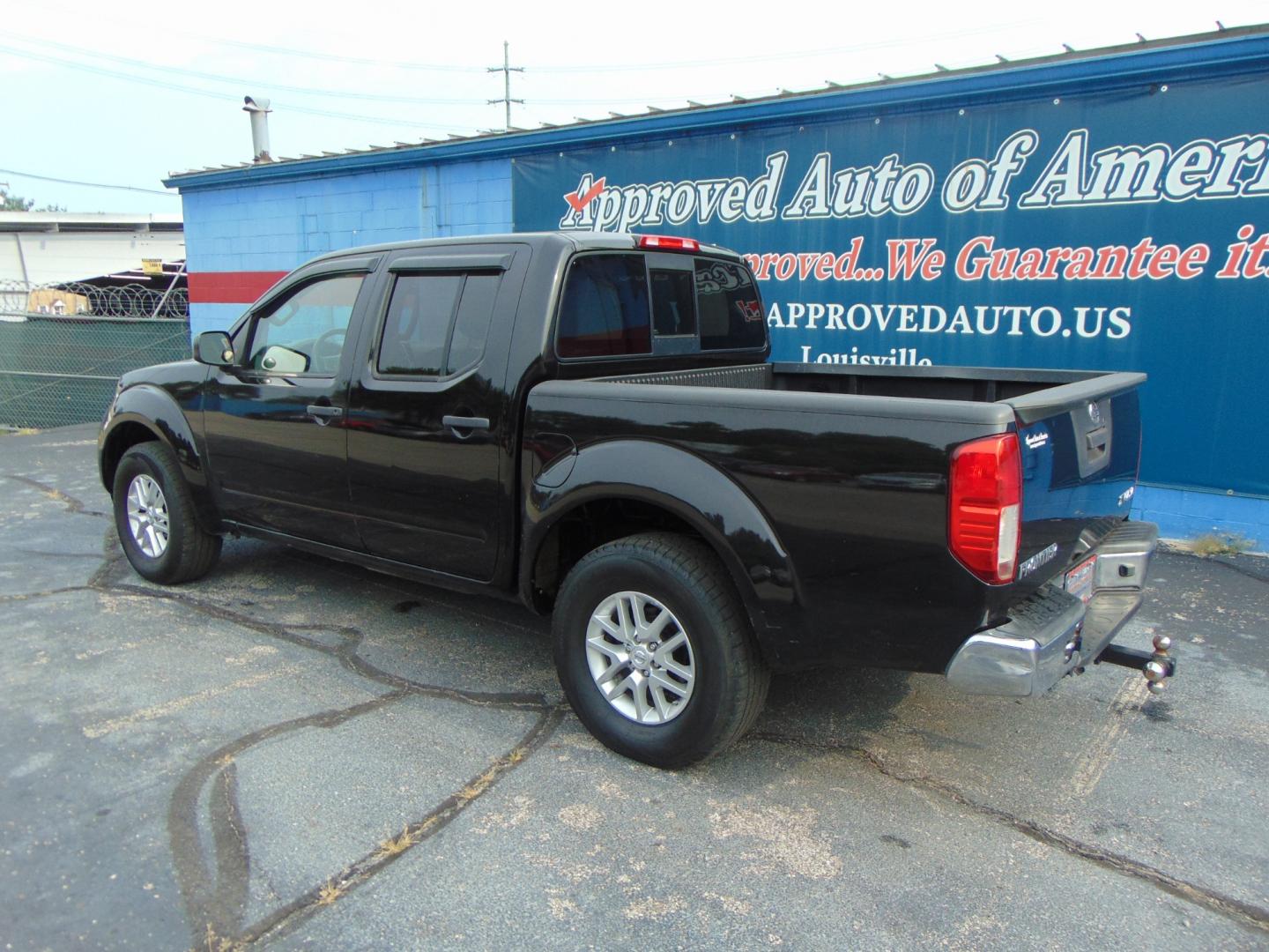 2016 Nissan Frontier (1N6AD0EV0GN) , located at 2105 Dixie Hwy, Louisville, KY, 40210, (502) 772-3333, 38.220932, -85.795441 - Photo#5