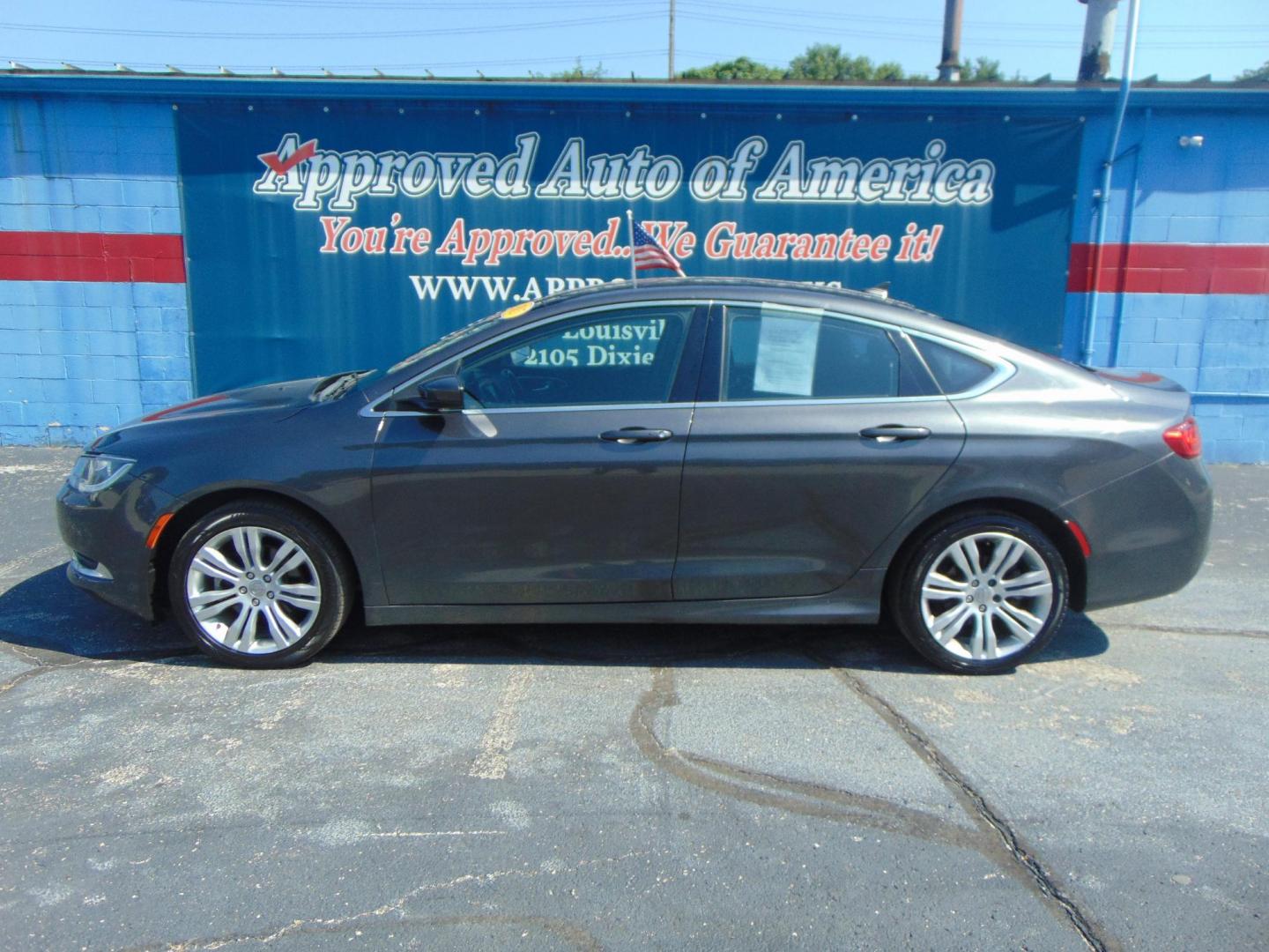 2015 Chrysler 200 Limited (1C3CCCAB0FN) with an 2.4L L4 DOHC 16V engine, 9-Speed Automatic transmission, located at 2105 Dixie Hwy, Louisville, KY, 40210, (502) 772-3333, 38.220932, -85.795441 - Photo#0