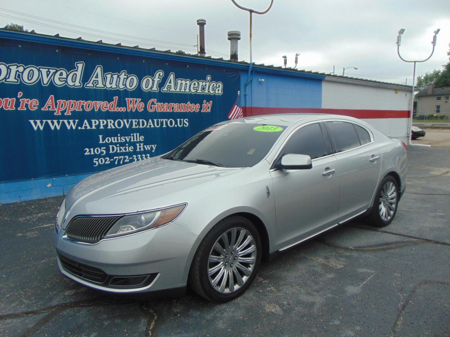 2013 Lincoln MKS FWD (1LNHL9DK8DG) with an 3.5L V6 DOHC 24V engine, 6-Speed Automatic transmission, located at 2105 Dixie Hwy, Louisville, KY, 40210, (502) 772-3333, 38.220932, -85.795441 - Photo#1