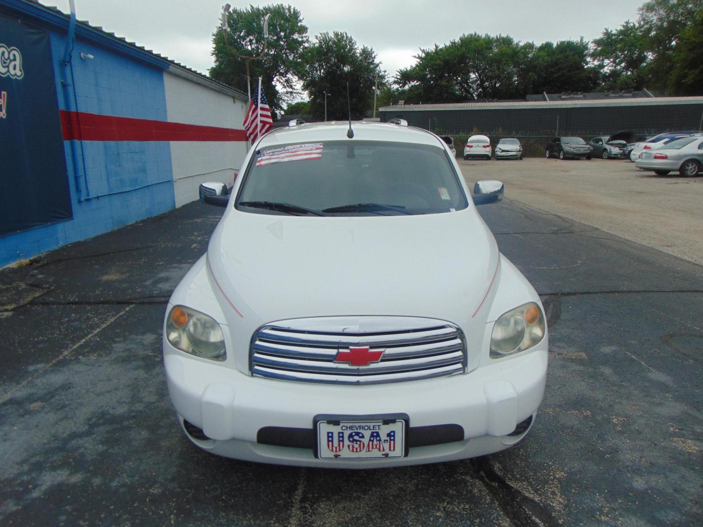 2007 Chevrolet HHR LT1 (3GNDA23D17S) with an 2.2L L4 DOHC 16V engine, 6-Speed Automatic Overdrive transmission, located at 2105 Dixie Hwy, Louisville, KY, 40210, (502) 772-3333, 38.220932, -85.795441 - Photo#2