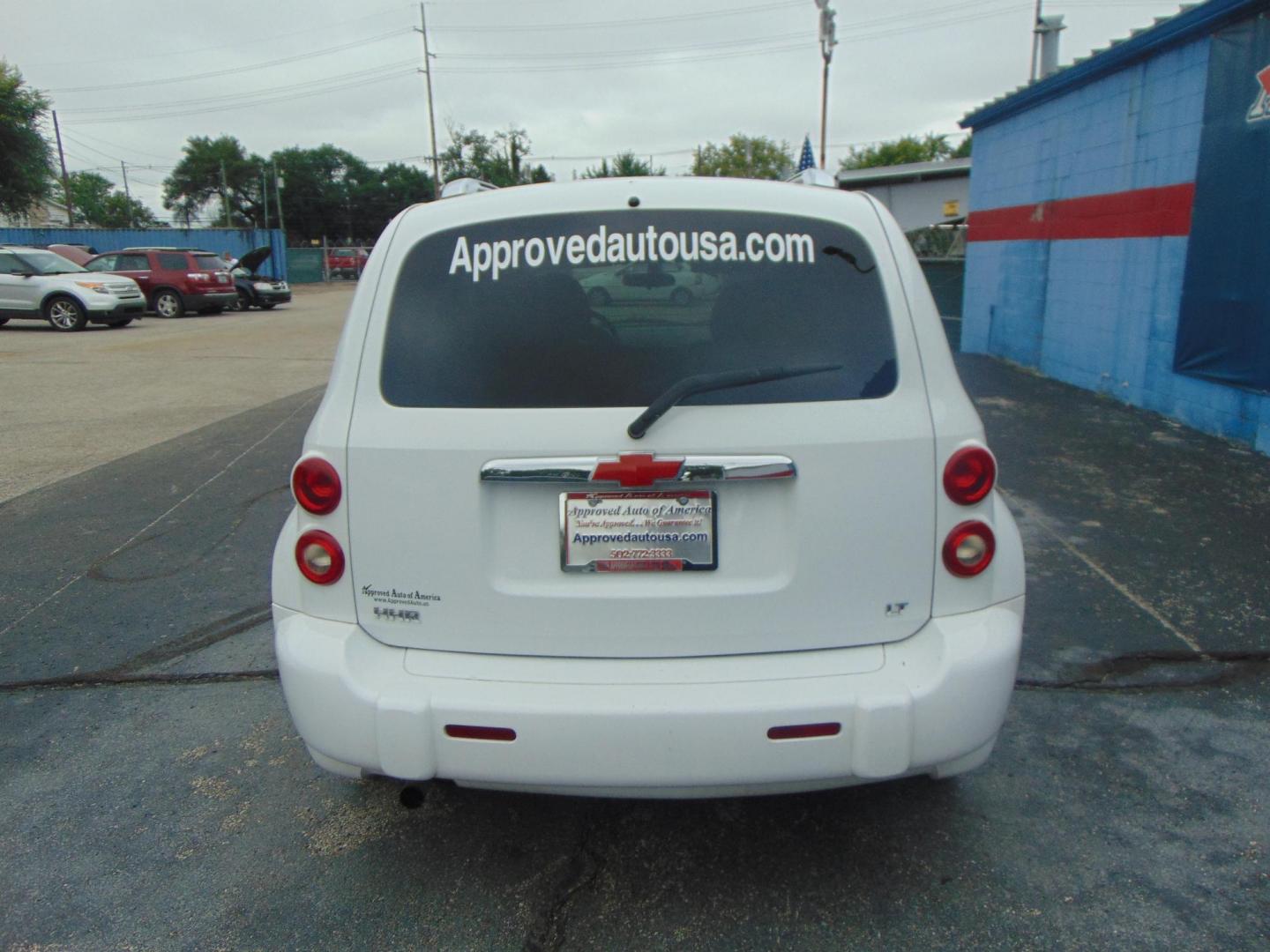 2007 Chevrolet HHR LT1 (3GNDA23D17S) with an 2.2L L4 DOHC 16V engine, 6-Speed Automatic Overdrive transmission, located at 2105 Dixie Hwy, Louisville, KY, 40210, (502) 772-3333, 38.220932, -85.795441 - Photo#5