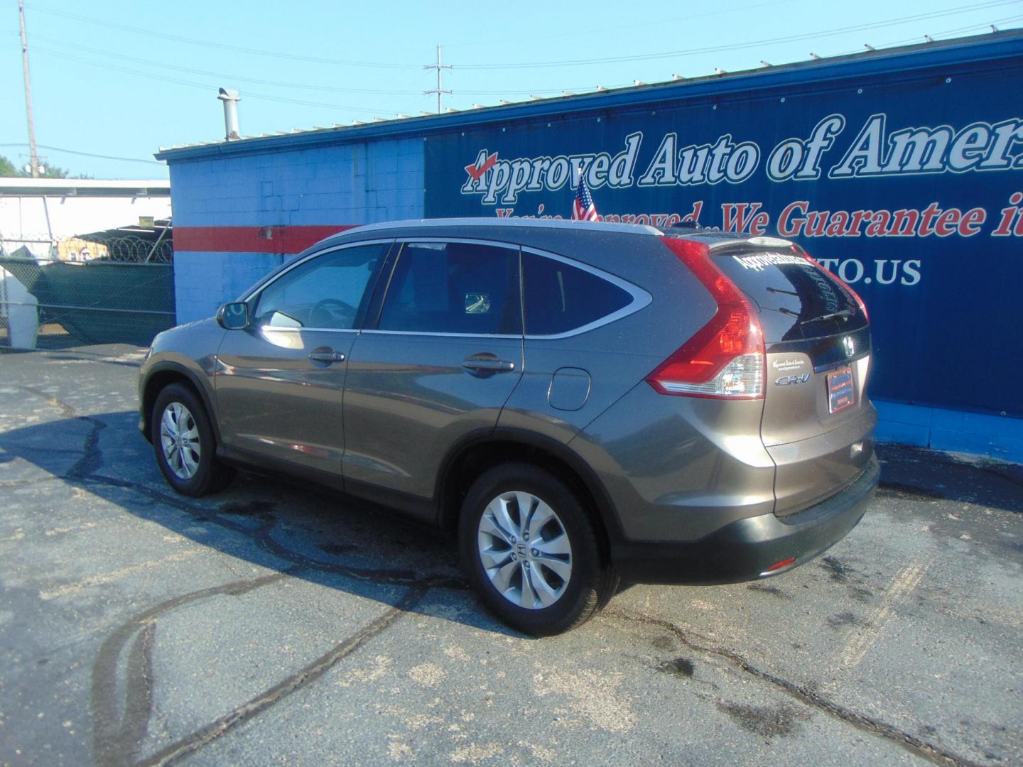 2014 Honda CR-V EX-L 2WD 5-Speed AT (5J6RM3H77EL) with an 2.4L L4 DOHC 16V engine, 5-Speed Automatic transmission, located at 2105 Dixie Hwy, Louisville, KY, 40210, (502) 772-3333, 38.220932, -85.795441 - Photo#6