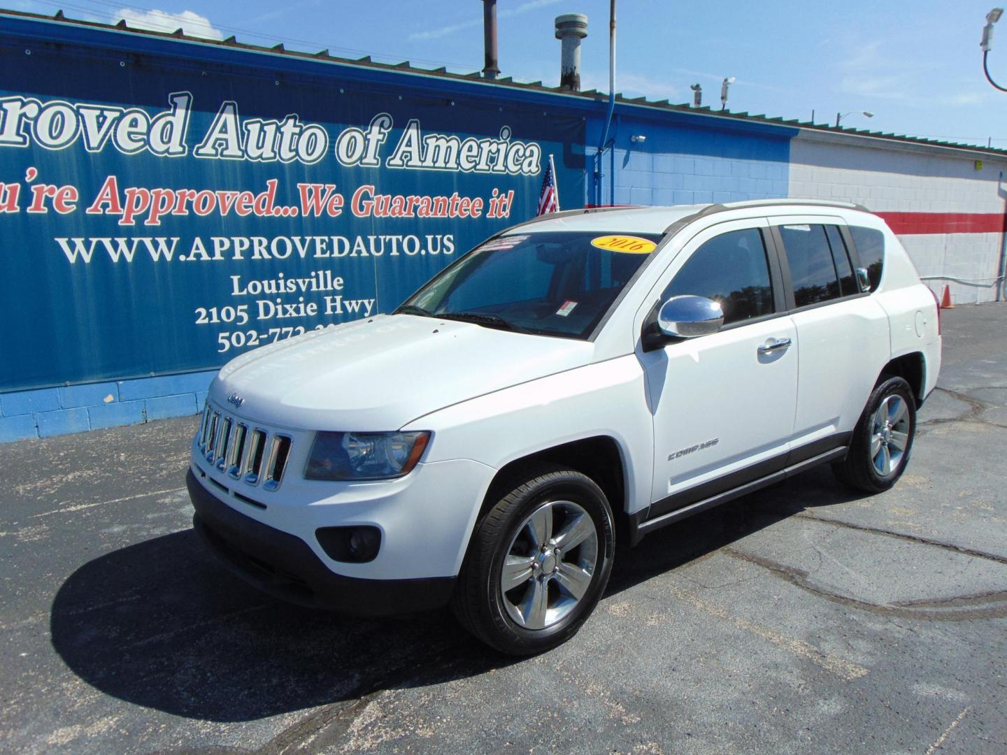 2016 Jeep Compass Sport 4WD (1C4NJDBB1GD) with an 2.4L L4 DOHC 16V engine, located at 2105 Dixie Hwy, Louisville, KY, 40210, (502) 772-3333, 38.220932, -85.795441 - Photo#1