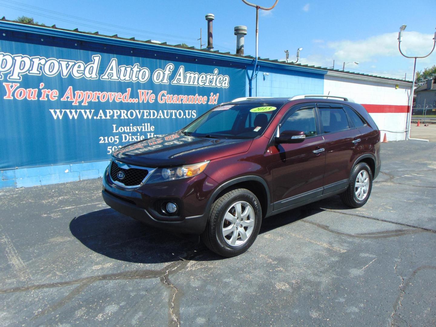 2013 Kia Sorento LX 2WD (5XYKT4A66DG) with an 2.4L L4 DOHC 16V engine, 6-Speed Automatic transmission, located at 2105 Dixie Hwy, Louisville, KY, 40210, (502) 772-3333, 38.220932, -85.795441 - Photo#1