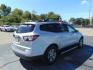 2017 Chevrolet Traverse 2LT AWD (1GNKVHKD9HJ) with an 3.6L V6 DOHC 24V engine, 6A transmission, located at 2105 Dixie Hwy, Louisville, KY, 40210, (502) 772-3333, 38.220932, -85.795441 - Photo#4