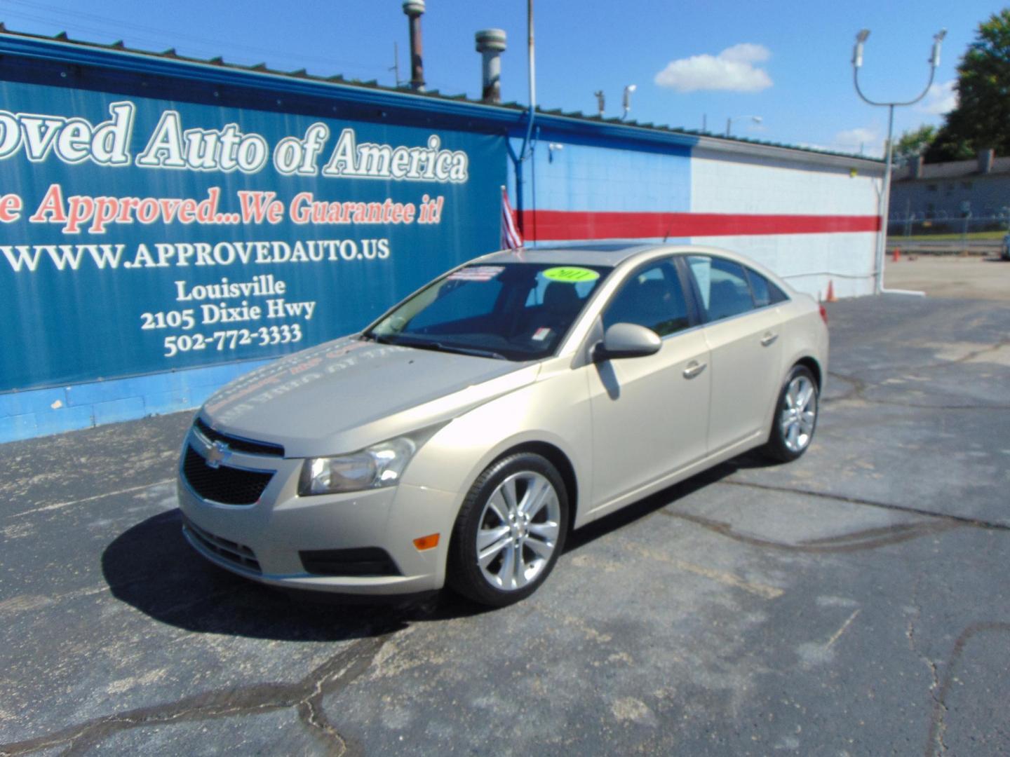 2011 Chevrolet Cruze 2LT (1G1PH5S91B7) with an 1.4L L4 DOHC 16V TURBO engine, 6-Speed Manual transmission, located at 2105 Dixie Hwy, Louisville, KY, 40210, (502) 772-3333, 38.220932, -85.795441 - Photo#1