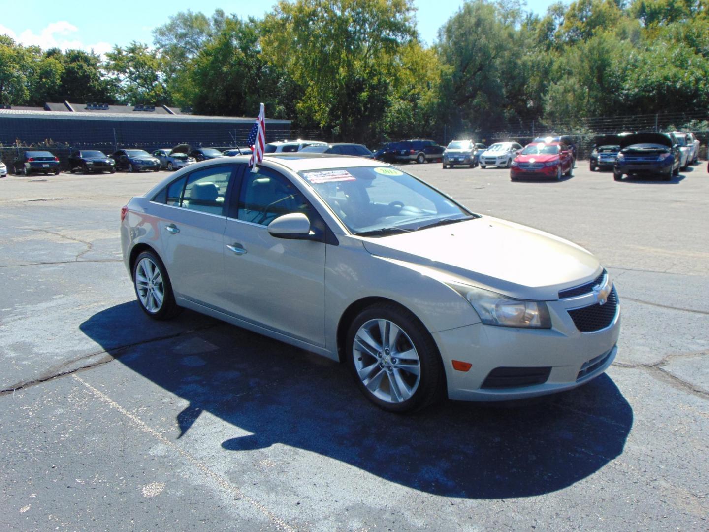 2011 Chevrolet Cruze 2LT (1G1PH5S91B7) with an 1.4L L4 DOHC 16V TURBO engine, 6-Speed Manual transmission, located at 2105 Dixie Hwy, Louisville, KY, 40210, (502) 772-3333, 38.220932, -85.795441 - Photo#3